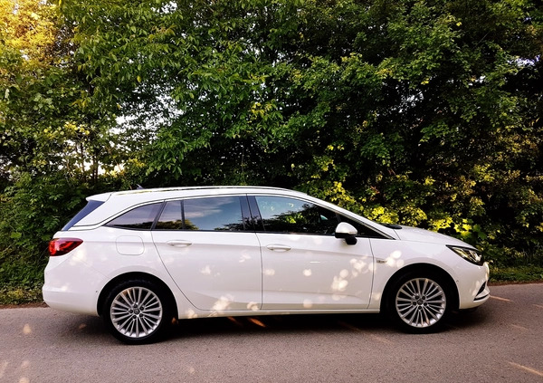 Opel Astra cena 46700 przebieg: 168300, rok produkcji 2019 z Bochnia małe 436